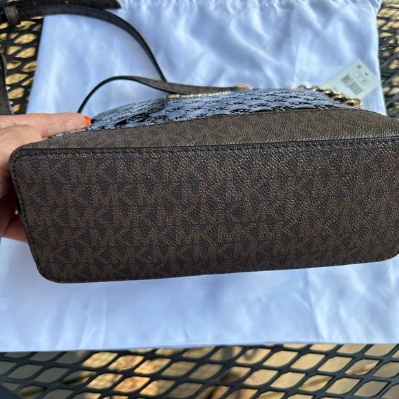 Michael Kors Black with Brown Jet Set Dome crossbody - Picture 9 of 9